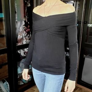💎2/$30 Fabletics black off-the shoulder long-sleeved t-shirt